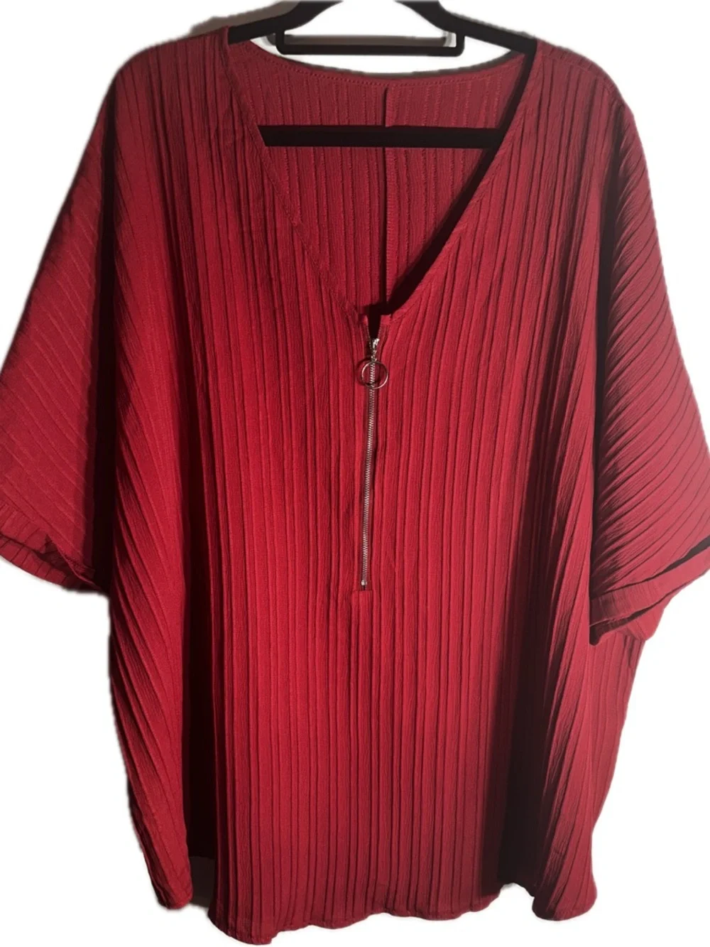 Red Ribbed V-Neck Zip Women's Top - Picture 3 of 5